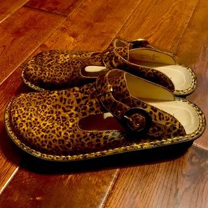 Alegria Shoes | Alegria Classic Slide Women's Size 38